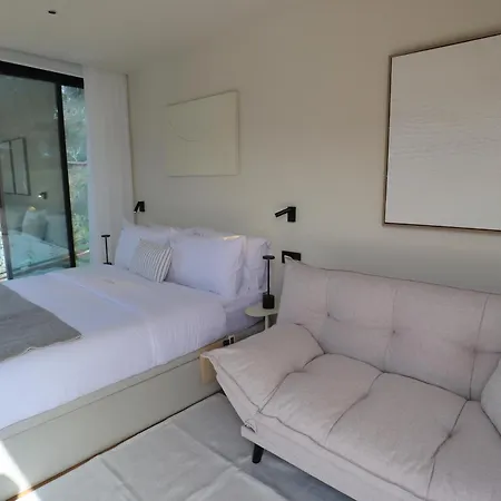 La Villa *